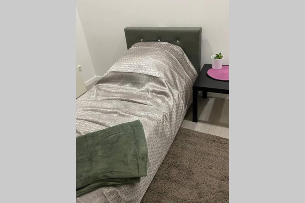 Ruhiges Zimmer Im Gasthaus Έσσεν Εξωτερικό φωτογραφία