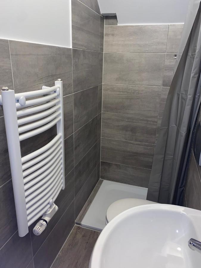Ruhiges Zimmer Im Gasthaus Έσσεν Εξωτερικό φωτογραφία