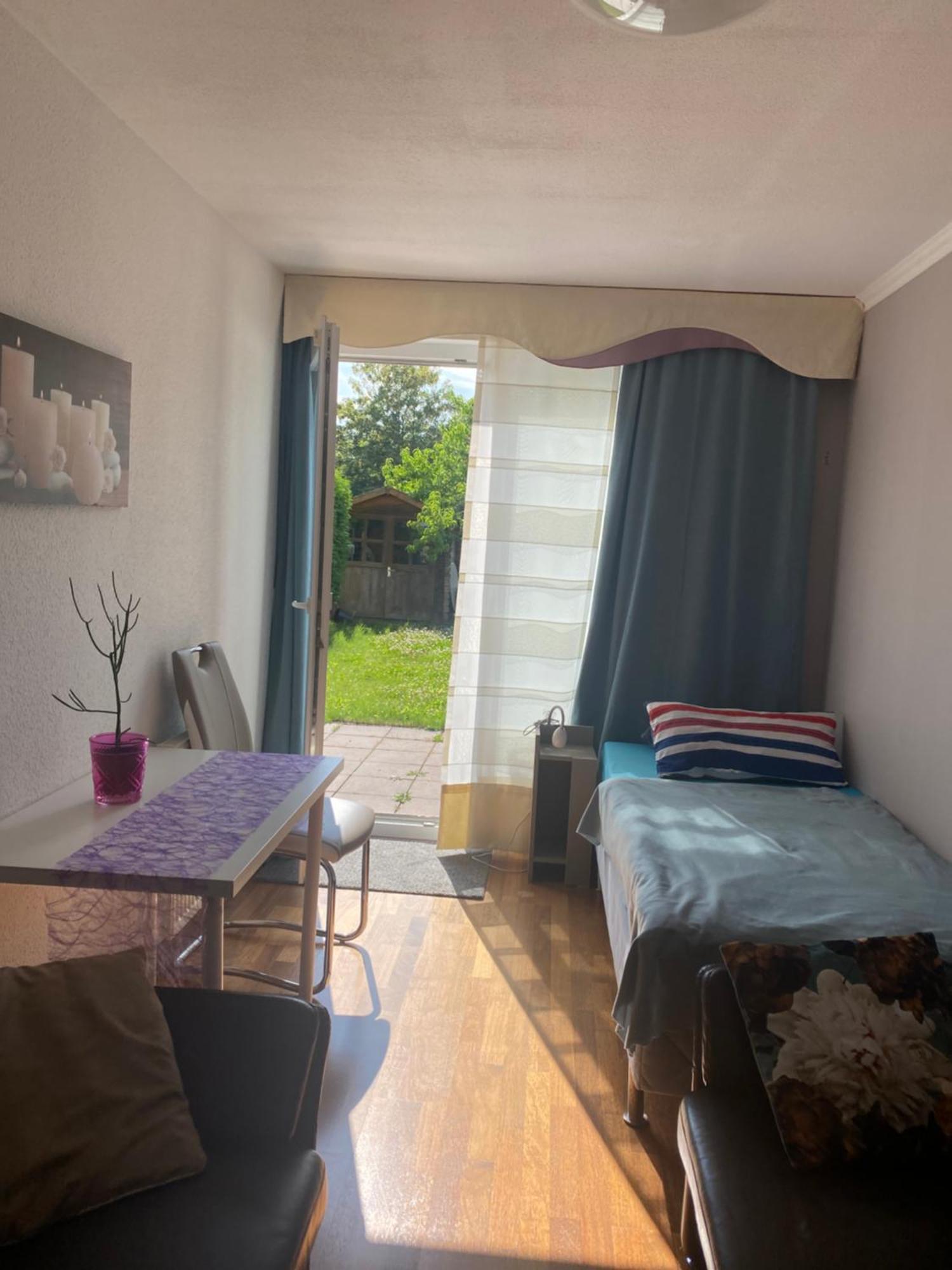 Ruhiges Zimmer Im Gasthaus Έσσεν Εξωτερικό φωτογραφία